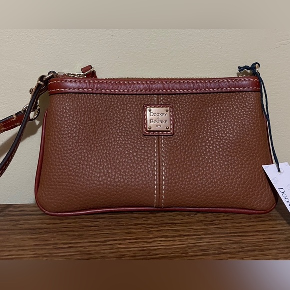 Dooney & Bourke Pebble Grain Large Slim Wristlet - Picture 3 of 6